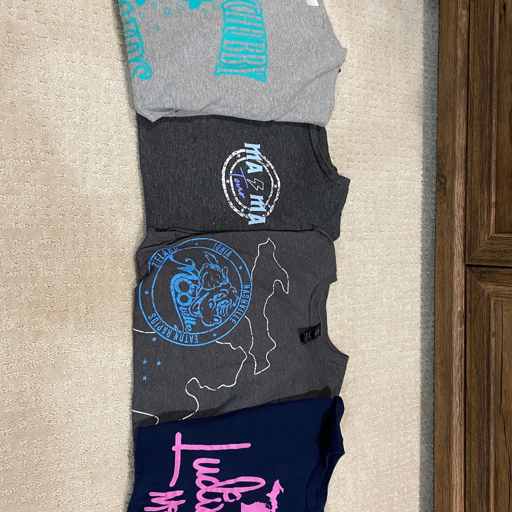 T shirt lot
